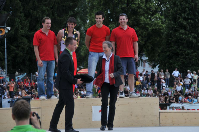 Les entraîneurs sur le podium