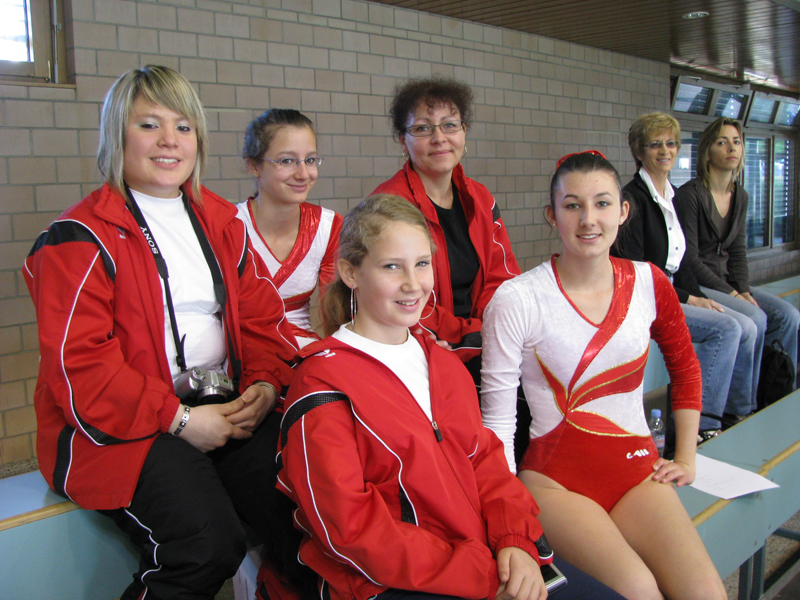 Les gymnastes et le fan club